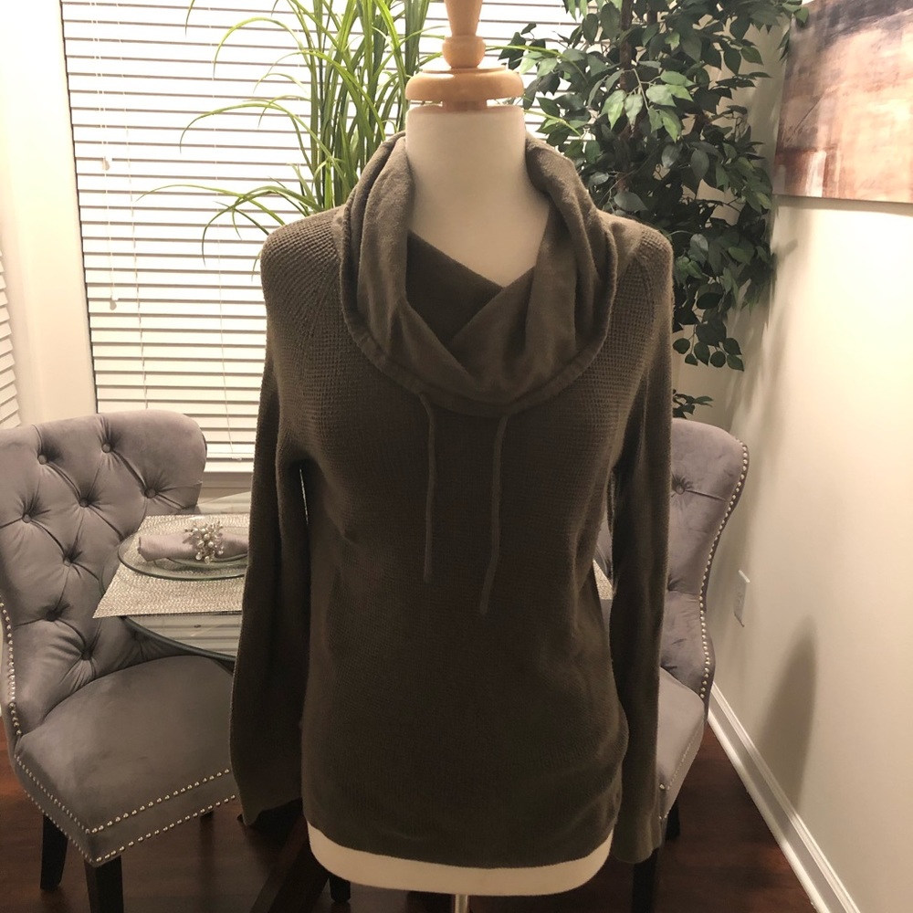 Green lightweight Gap Sweater